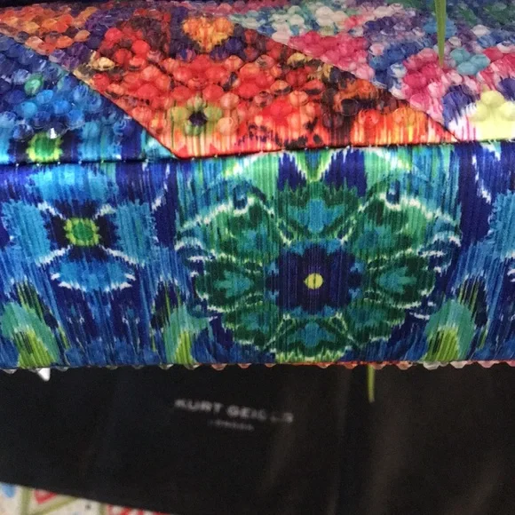 kurt Geiger London Mini Kensington Crystal Shoulder Bag - Picture 6 of 16